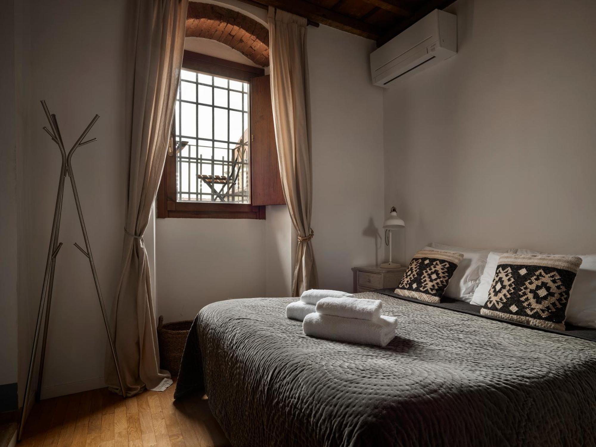 One Of A Kind Near The Duomo W/Balcony Palace Apt Florens Exteriör bild