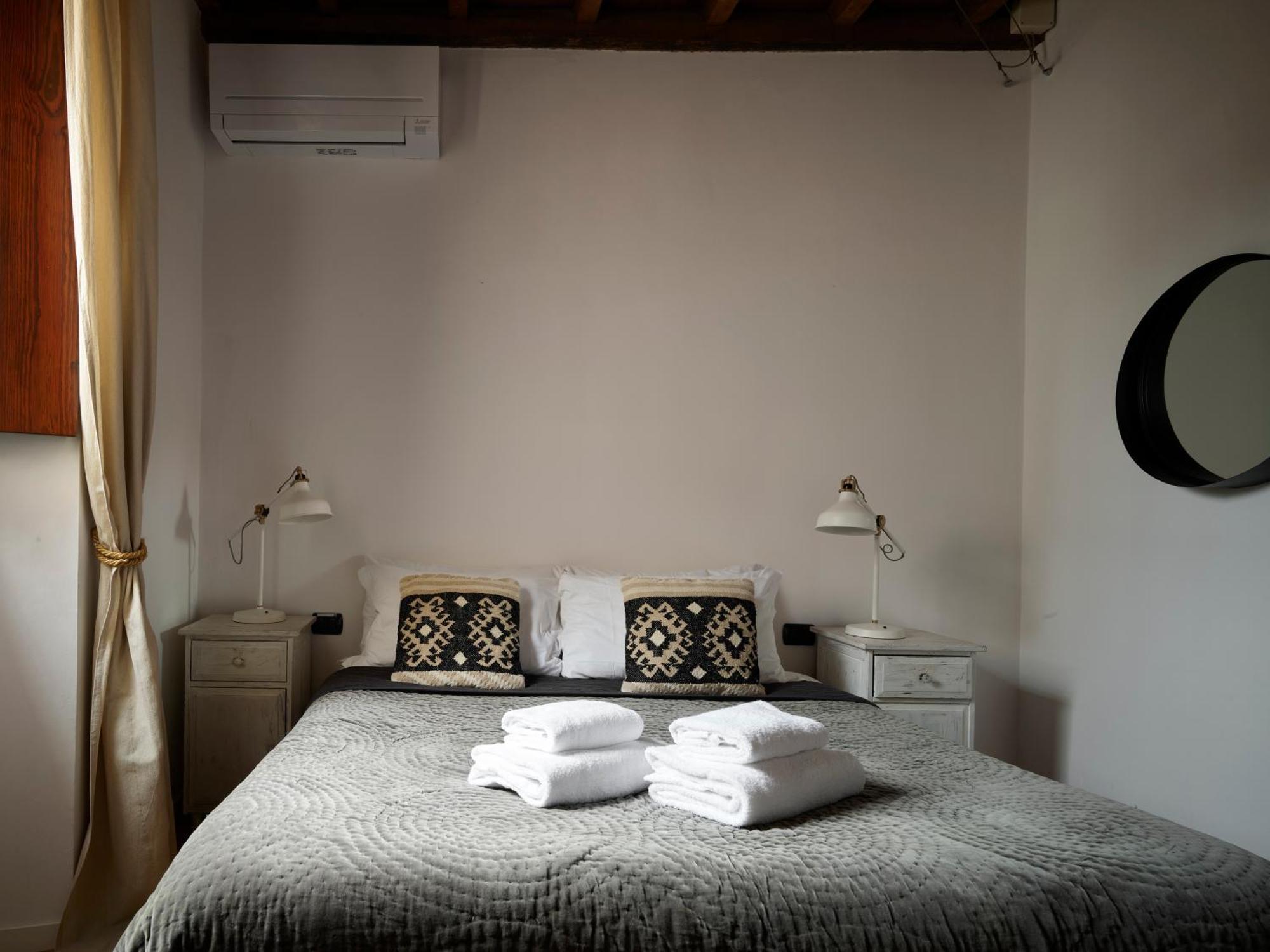 One Of A Kind Near The Duomo W/Balcony Palace Apt Florens Exteriör bild